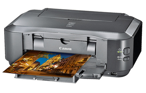 Фотопринтер Canon PIXMA iP4700 (4,3 тыс. руб.) с 5-цветной печатью. Объем капли 1 пл. Печать на карточках, пленках, этикетках, фотобумаге, CD/DVD, конвертах