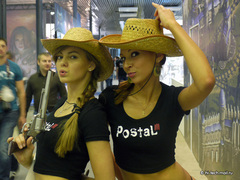 Xbox Kinect, PlayStation Move и красотки с выставки